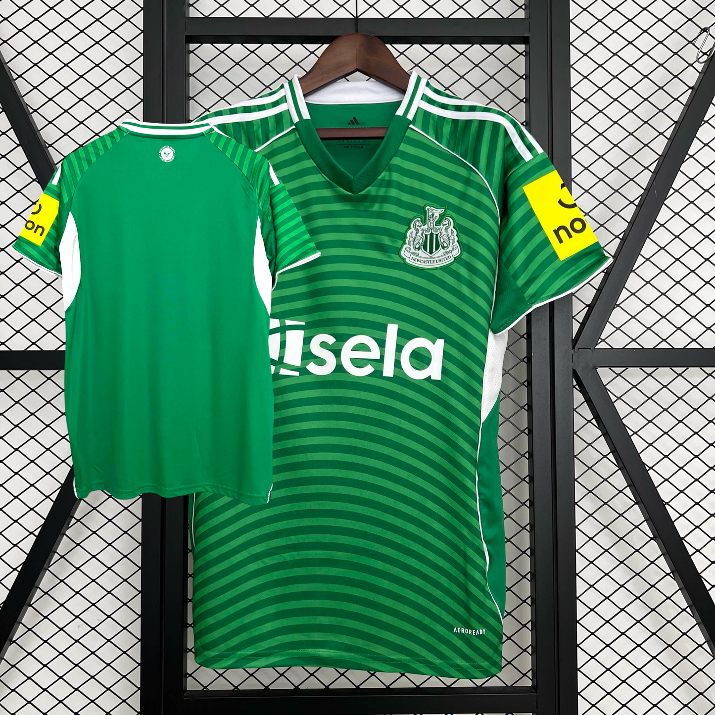 Newcastle Borta 25/26