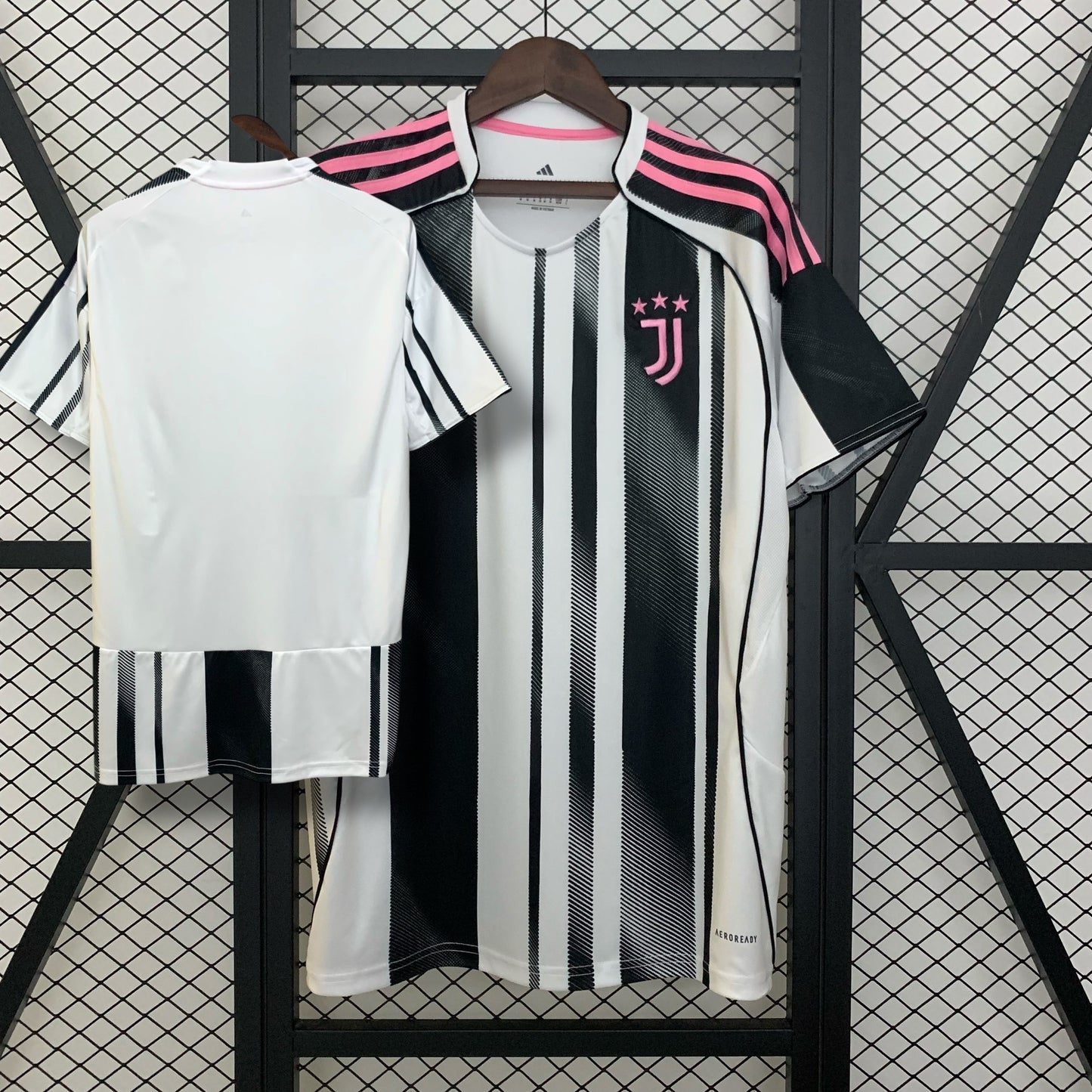 Juventus Hemma 25/26