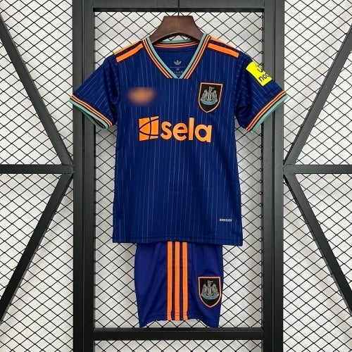 Nwecatsle Borta Set 25/26