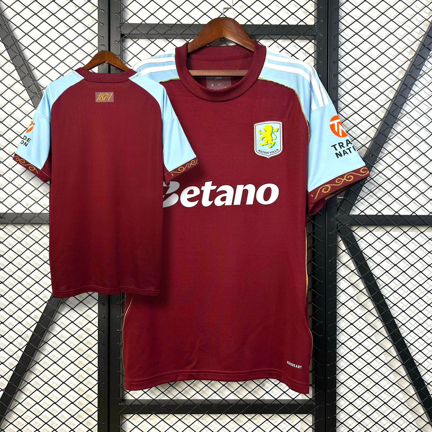 Aston Villa Hemma 25/26