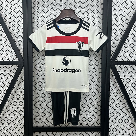 Man United Tredje Set 24/25