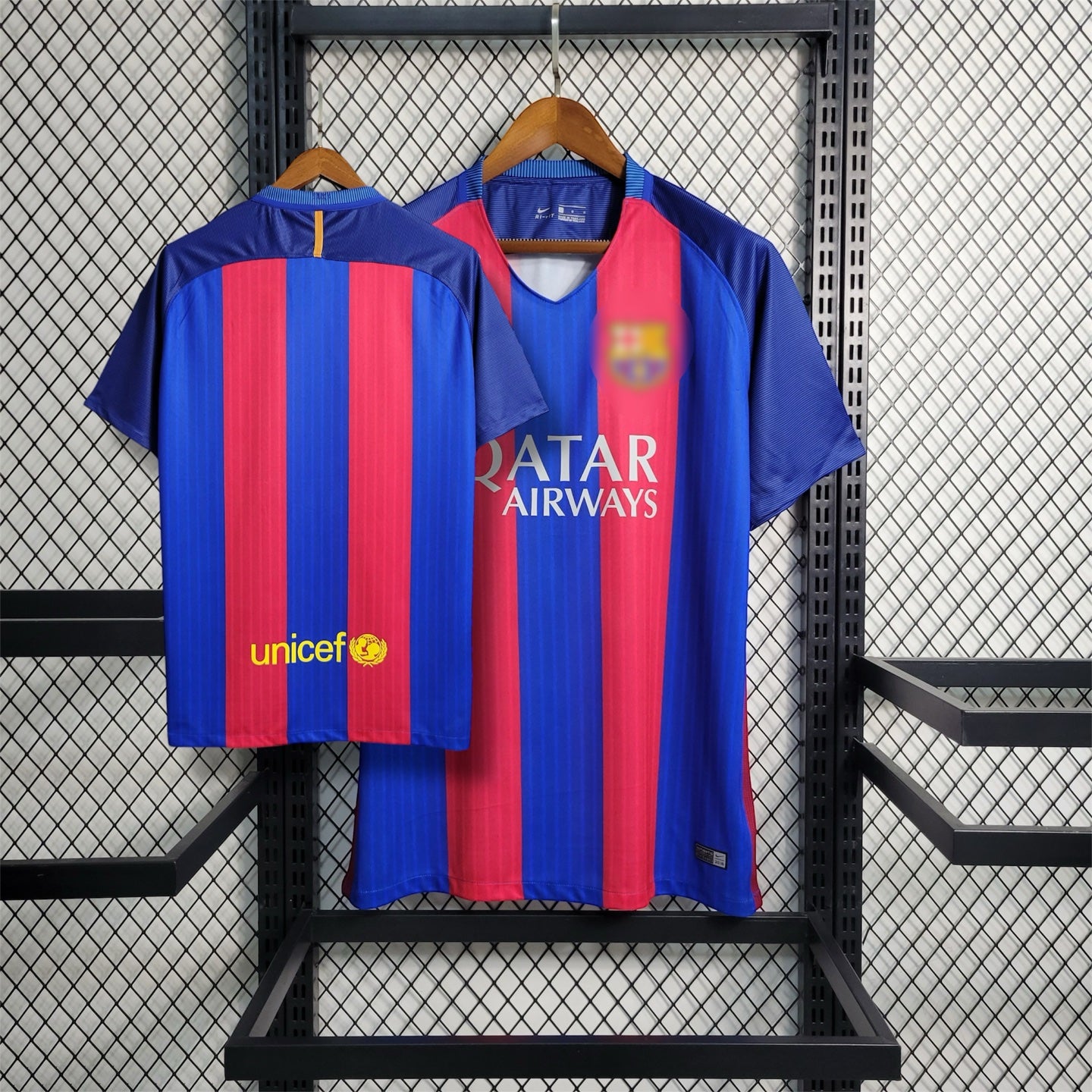 Barcelona Hemma 16/17