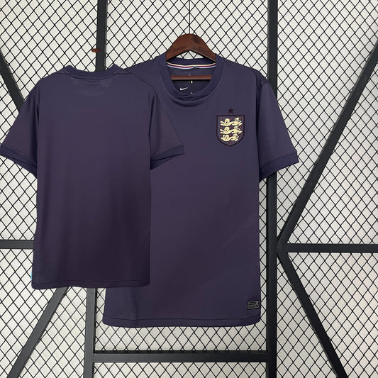 England Borta 24/25